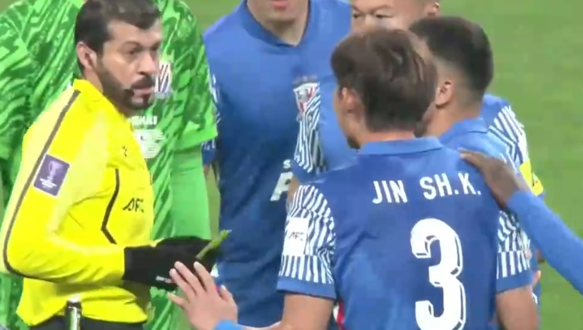 开云体育APP下载-申花噩梦开局！金顺凯30秒送点，相马勇纪破门，4场亚冠连续丢球