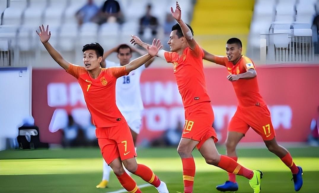 开云体育下载-邵佳一都当成宝的本土国脚前腰，本赛季回到鲁能，却一分钟没上