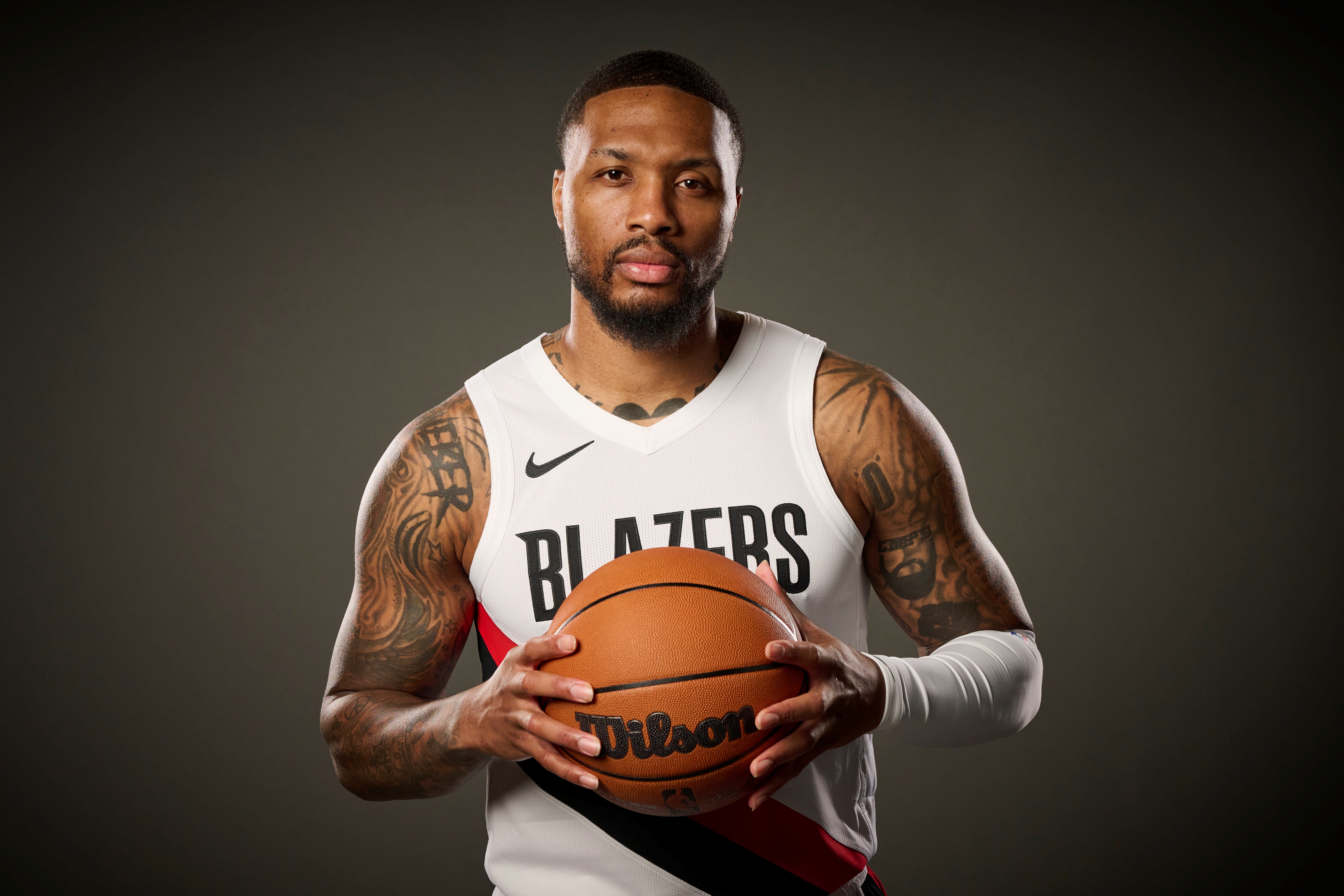 开云官网-贝弗利：利拉德不属于名人堂 他没有总冠军&amp;在普通球队得高分不够